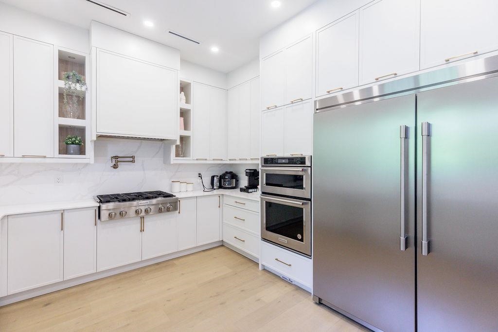 Dining Area Photo of 7002 W Brewster Drive, Delta, BC