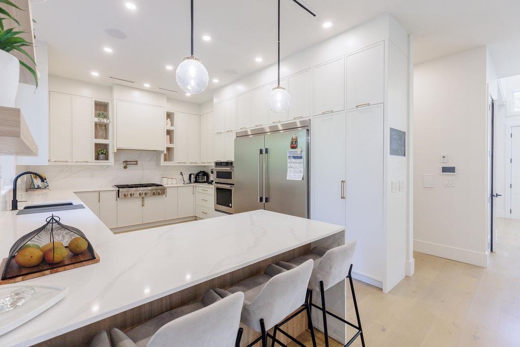 Entry Foyer Photo of 7002 W Brewster Drive, Delta, BC