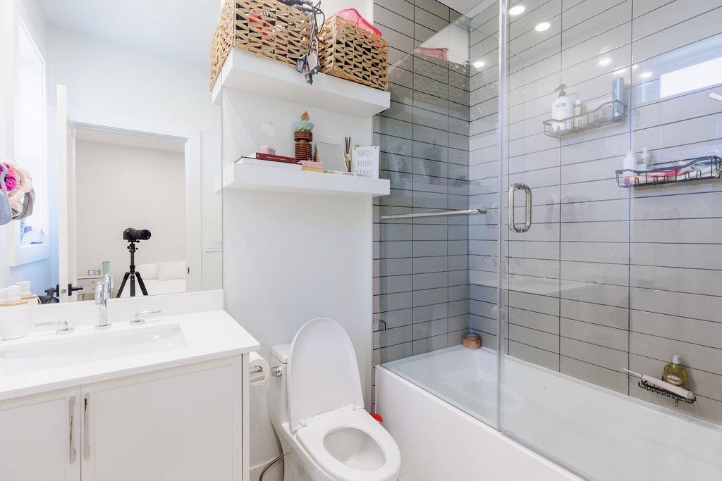 Swimming Pool Photo of 7002 W Brewster Drive, Delta, BC