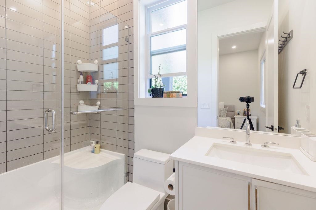 Walk-In Closet Photo of 7002 W Brewster Drive, Delta, BC