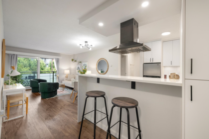 403 360 E 2nd Street, North Vancouver, BC, North Vancouver — Apartment/Condo for sale