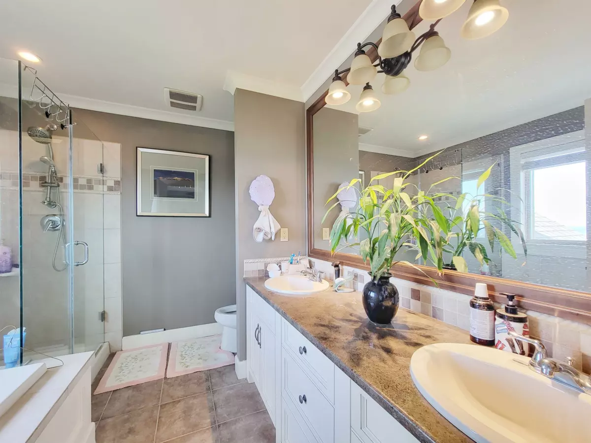 Bedroom 2 Photo of 3493 Applewood Drive, Abbotsford, BC