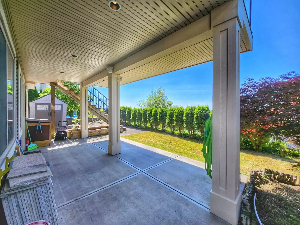 Outdoor Kitchen Photo of 3493 Applewood Drive, Abbotsford, BC