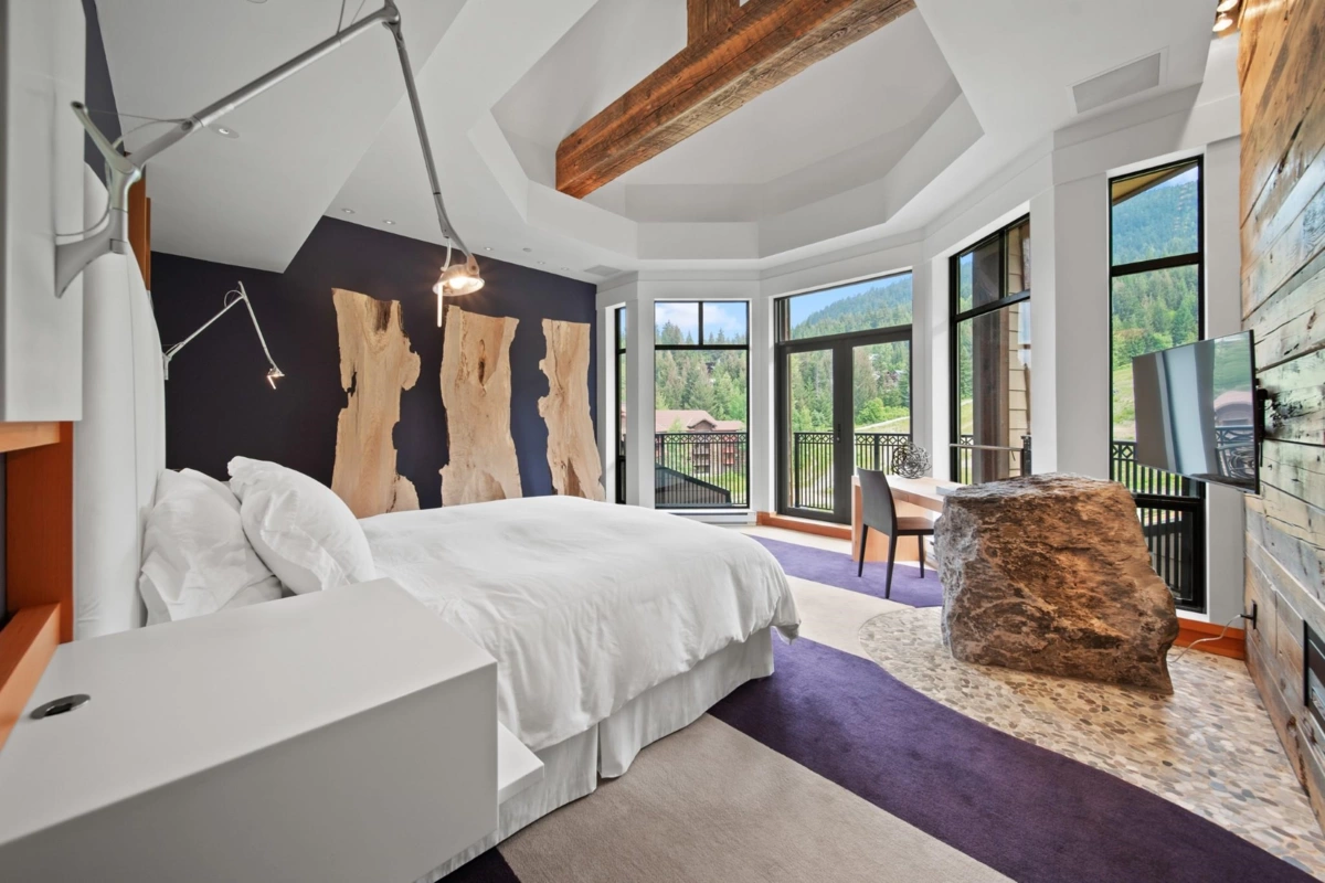 Laundry Room Photo of 614 2202 Gondola Way, Whistler, BC