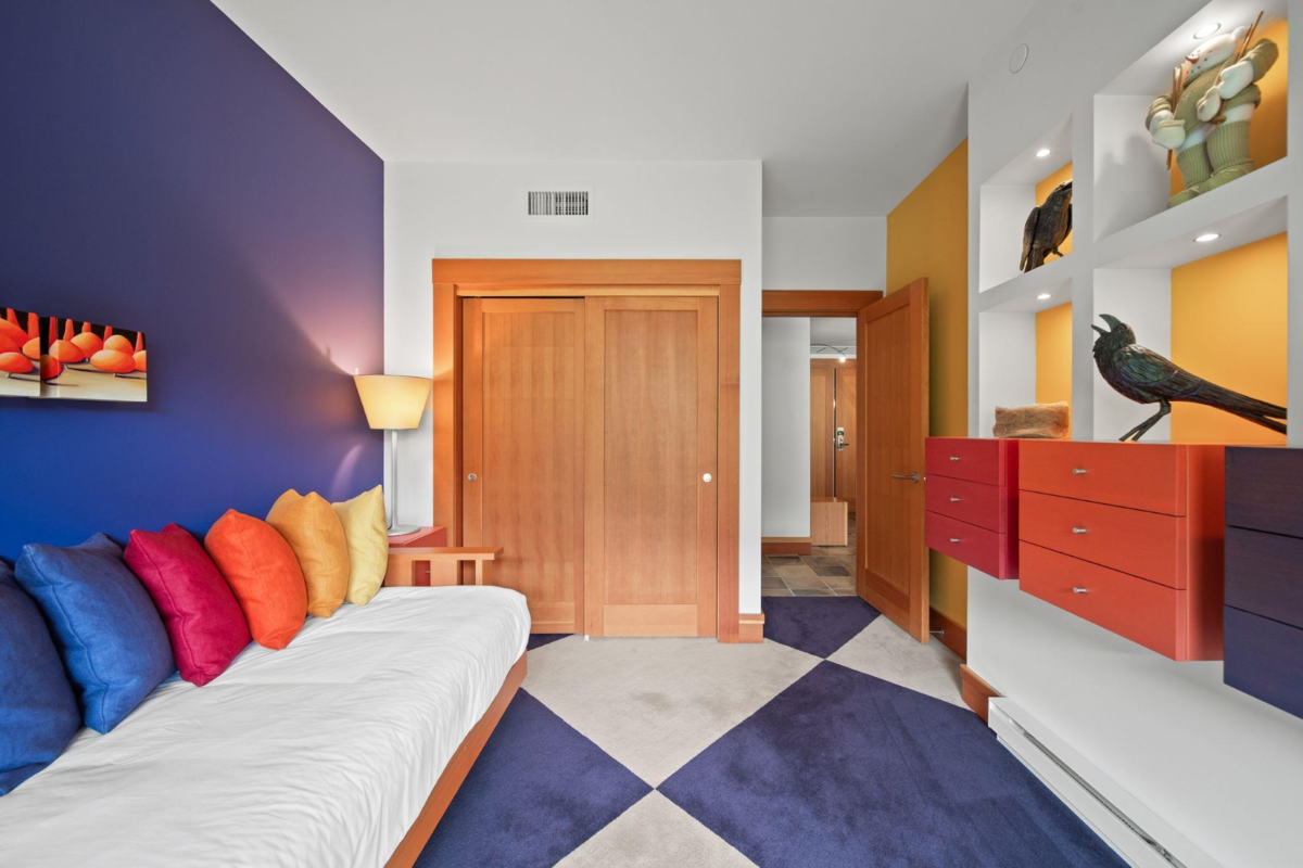 Primary Bathroom Photo of 614 2202 Gondola Way, Whistler, BC