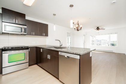 307 7511 120 Street, Delta, BC, Delta — Apartment/Condo for sale
