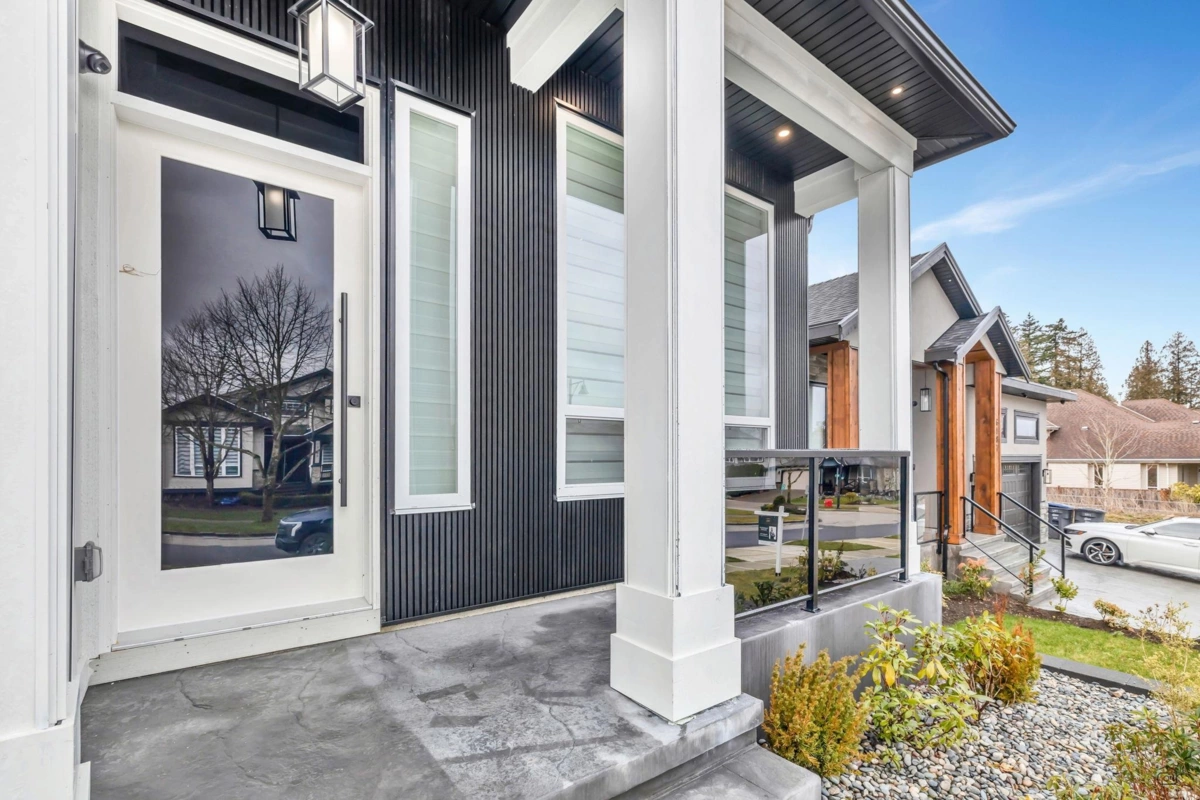 Family Room Photo of 6161 164a Street, Surrey, BC