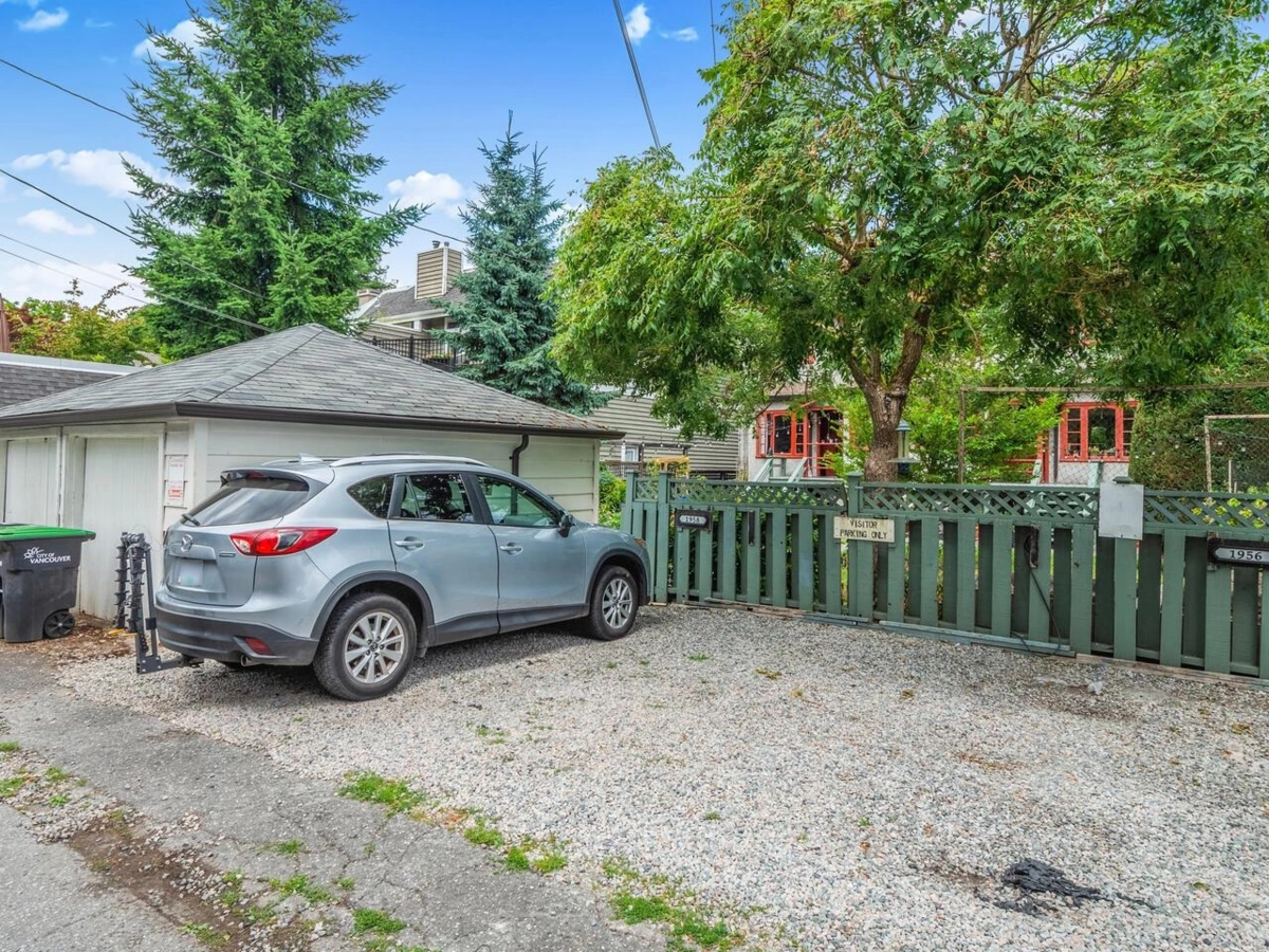 Dining Area Photo of 1958 W 12th Avenue, Vancouver, BC