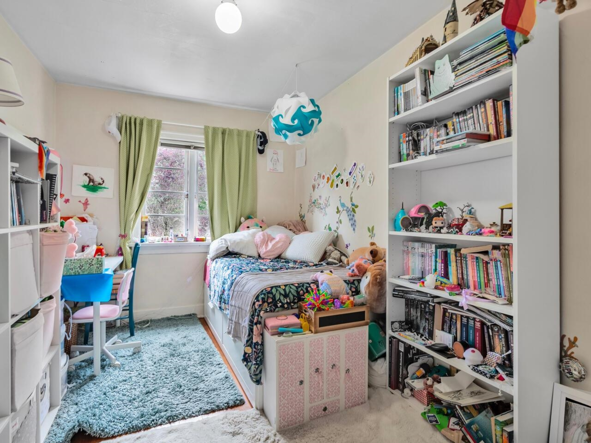 Entry Foyer Photo of 1958 W 12th Avenue, Vancouver, BC