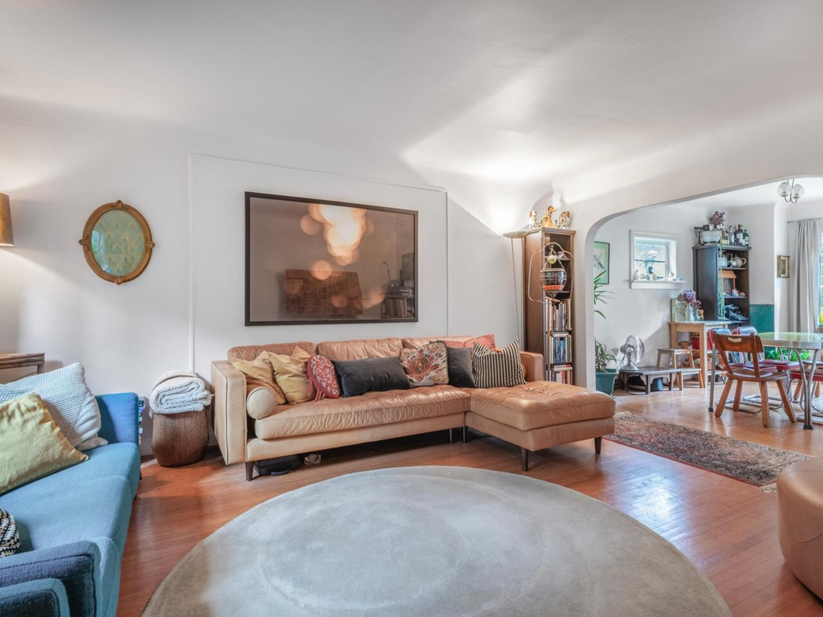 Kitchen Photo of 1958 W 12th Avenue, Vancouver, BC