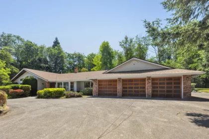 14324 25 Avenue, Surrey, BC, Surrey — Single Family Residence for sale