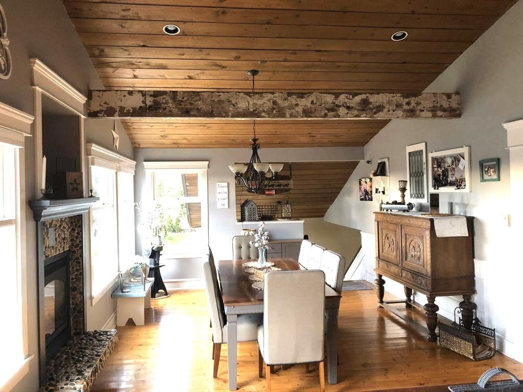 Guest Bathroom Photo of 5715 182 Street, Surrey, BC