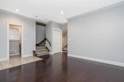 19090 68 Avenue, Surrey, BC, Surrey — Single Family Residence for sale
