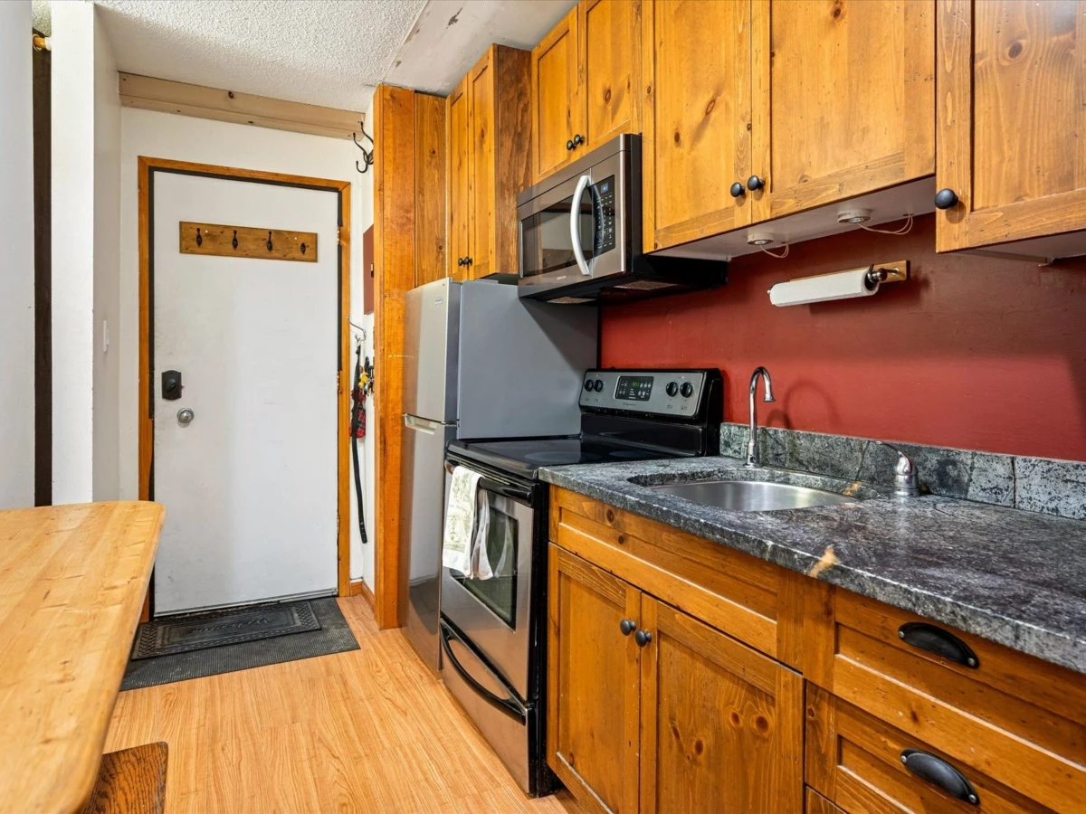 Walk-In Closet Photo of 108 6850 Crabapple Drive, Whistler, BC
