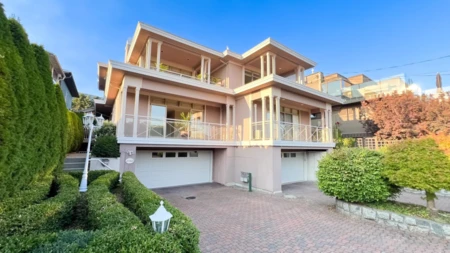2352 Marine Drive, West Vancouver, BC, West Vancouver — Half Duplex for sale