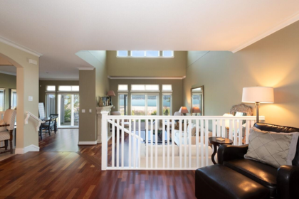 Dining Area Photo of 17 Beach Drive, Furry Creek, BC