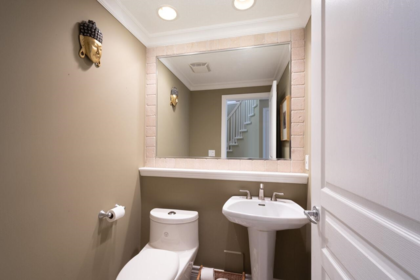 Mudroom Photo of 17 Beach Drive, Furry Creek, BC