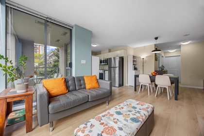304 850 Royal Avenue, New Westminster, BC, New Westminster — Apartment/Condo for sale