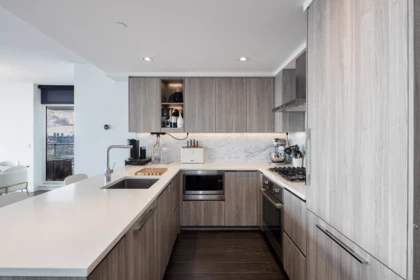 3508 4720 Lougheed Highway, Burnaby, BC, Burnaby — Apartment/Condo for sale