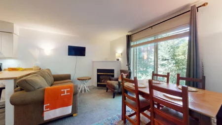 101 3070 Hillcrest Drive, Whistler, BC, Whistler — Townhouse for sale