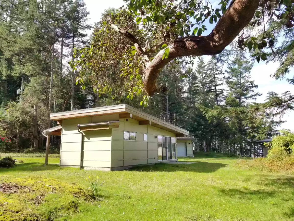 Aerial View of 1974 Ellis Road, Galiano Island, BC