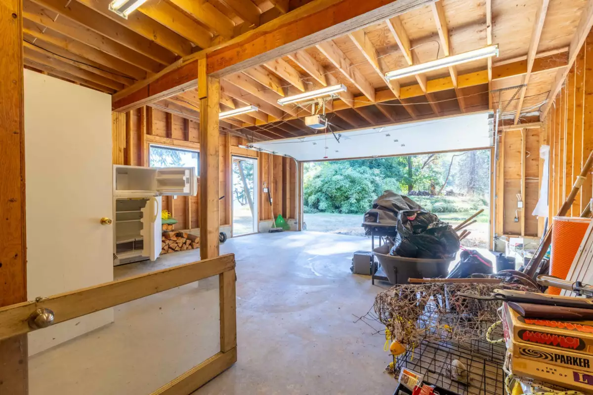 Fitness Center Photo Near 1974 Ellis Road, Galiano Island, BC