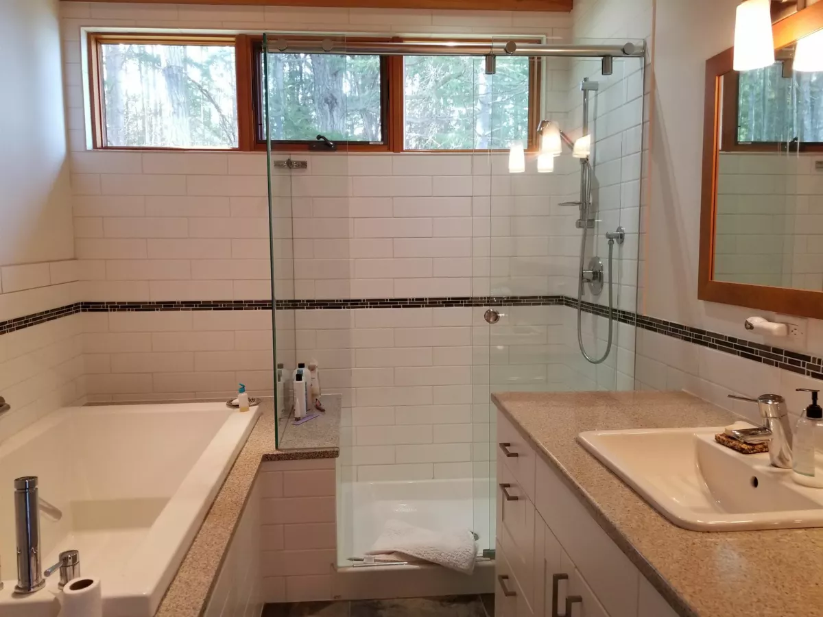 Primary Bathroom Photo of 1974 Ellis Road, Galiano Island, BC