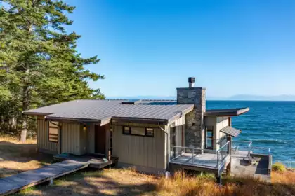 1974 Ellis Road, Galiano Island, BC, Galiano Island — Single Family Residence for sale