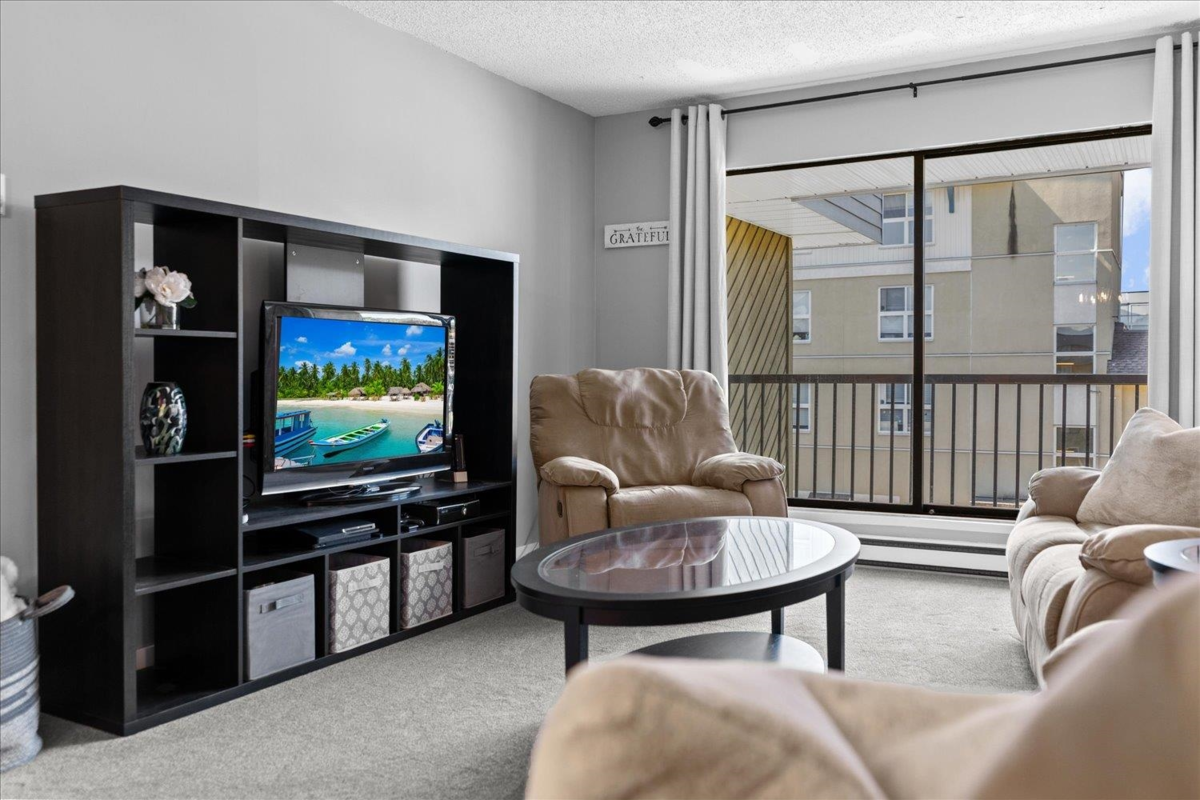 Primary Bedroom Photo of 307 45598 Mcintosh Drive, Chilliwack, BC