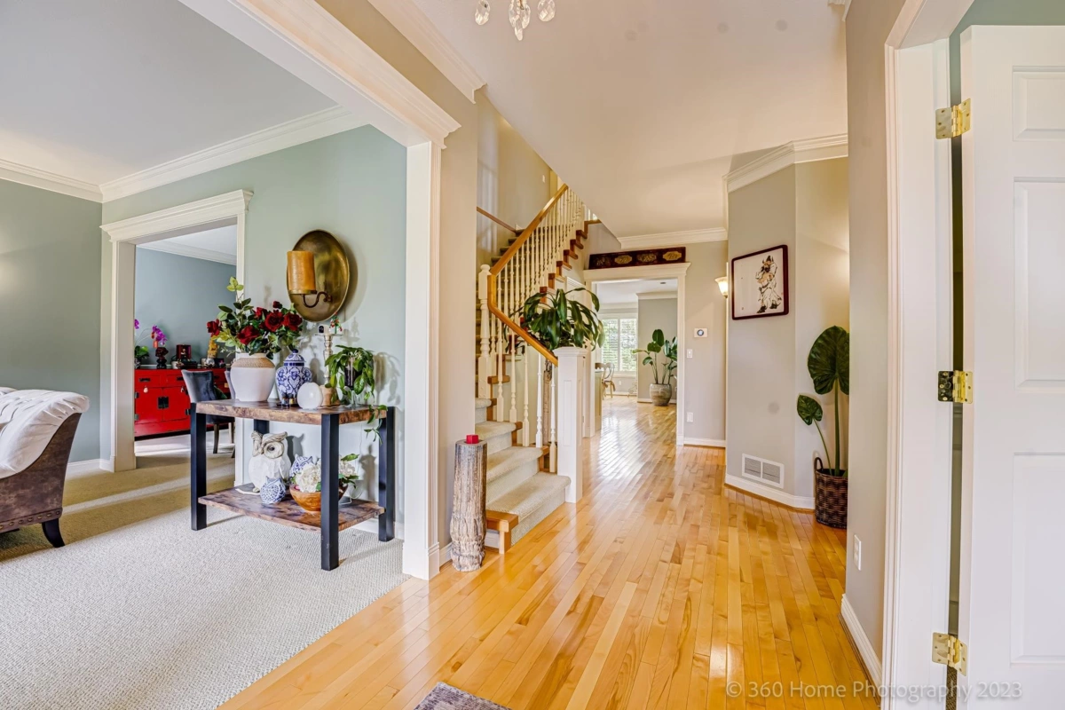 Kitchen Island Photo of 13923 22a Ave Avenue, Surrey, BC