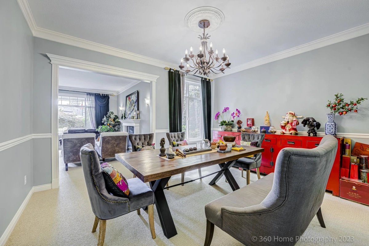 Kitchen Photo of 13923 22a Ave Avenue, Surrey, BC