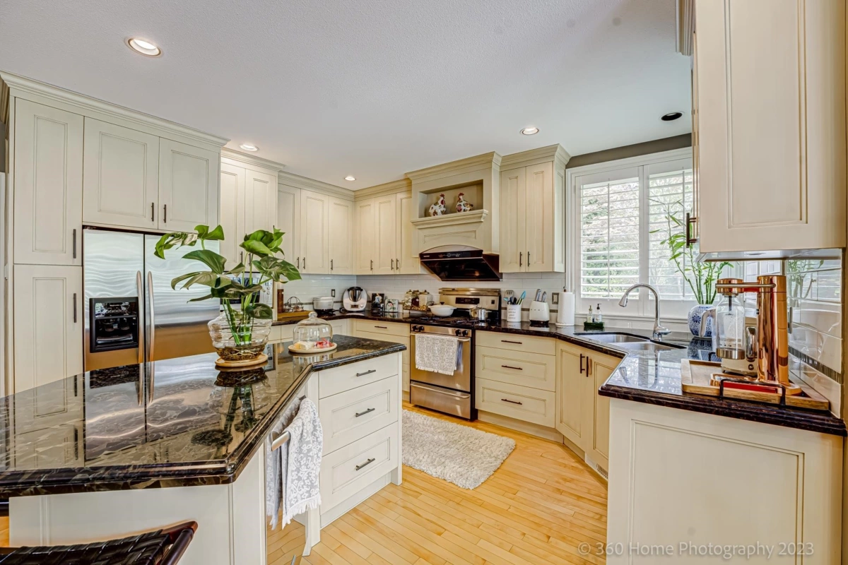 Primary Bedroom Photo of 13923 22a Ave Avenue, Surrey, BC