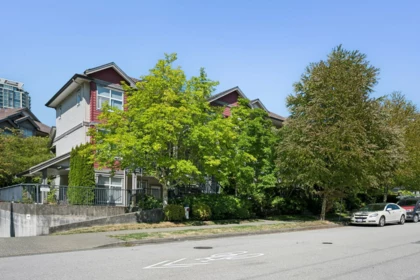 122 7333 16th Avenue, Burnaby, BC, Burnaby — Townhouse for sale