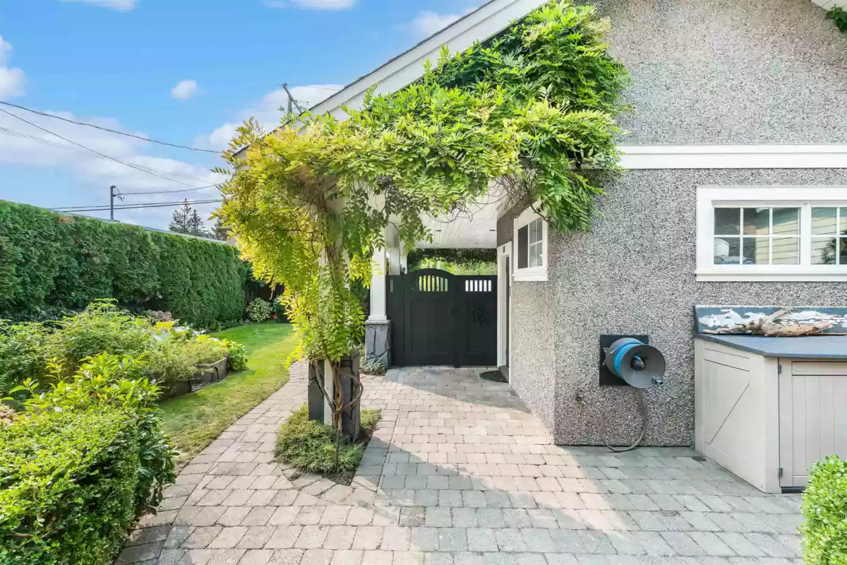 Fitness Center Photo Near 1284 Beach Grove Road, Delta, BC