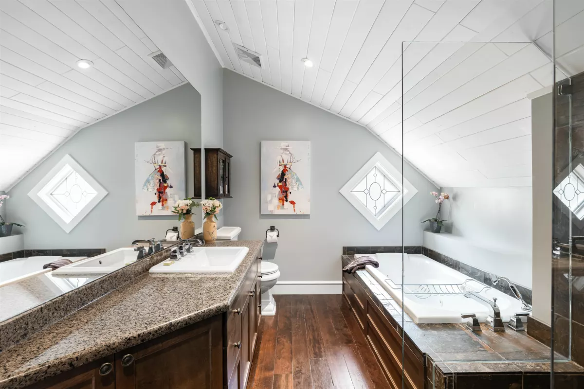 Garage Interior Photo of 1284 Beach Grove Road, Delta, BC