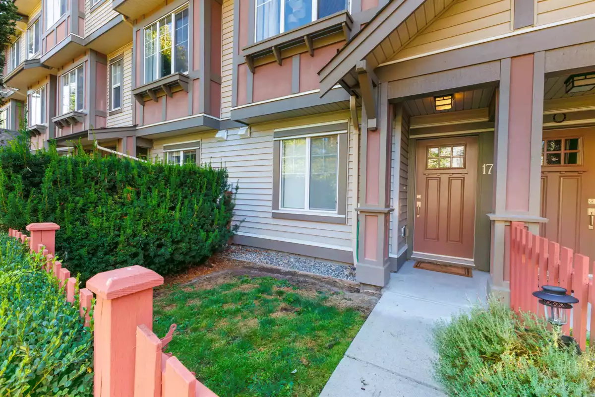 Dining Area Photo of 17 10151 240th Street, Maple Ridge, BC