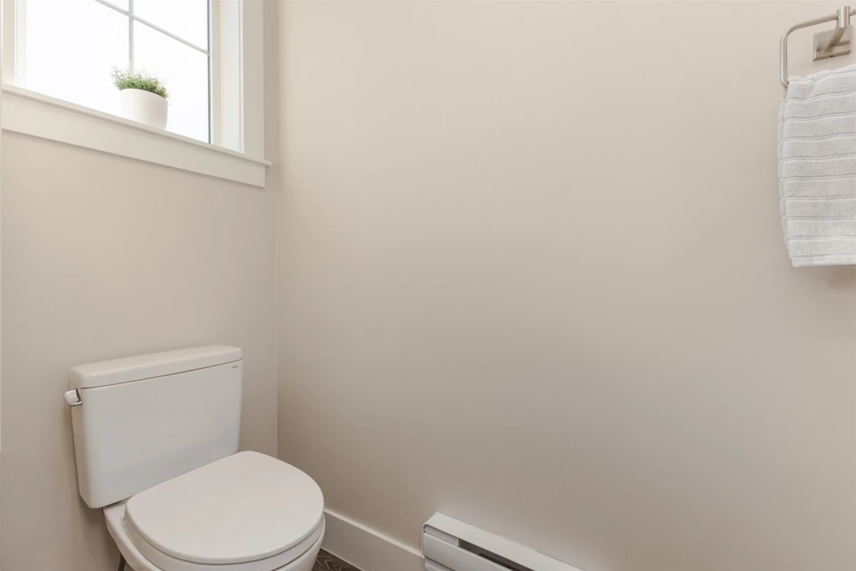 Hallway Photo of 17 10151 240th Street, Maple Ridge, BC