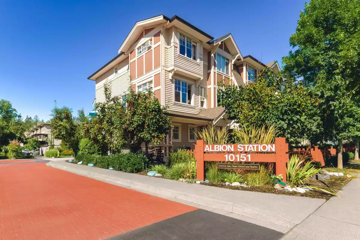 Living Room Photo of 17 10151 240th Street, Maple Ridge, BC