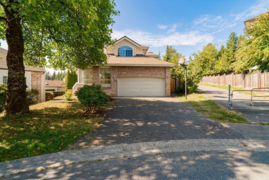 7 Cedarwood Court, Port Moody, BC