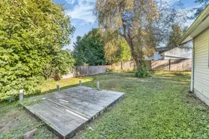 Laundry Room Photo of 20258 Ospring Street, Maple Ridge, BC
