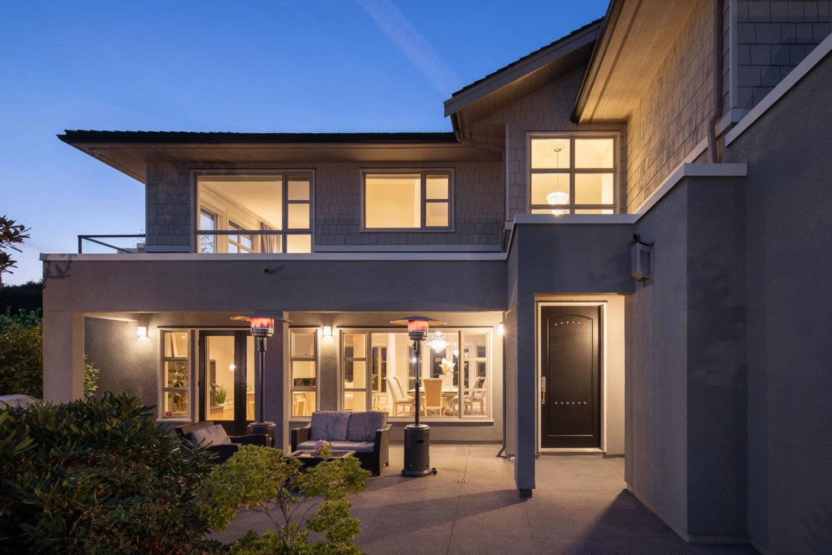 Living Room Photo of 715 King Georges Way, West Vancouver, BC
