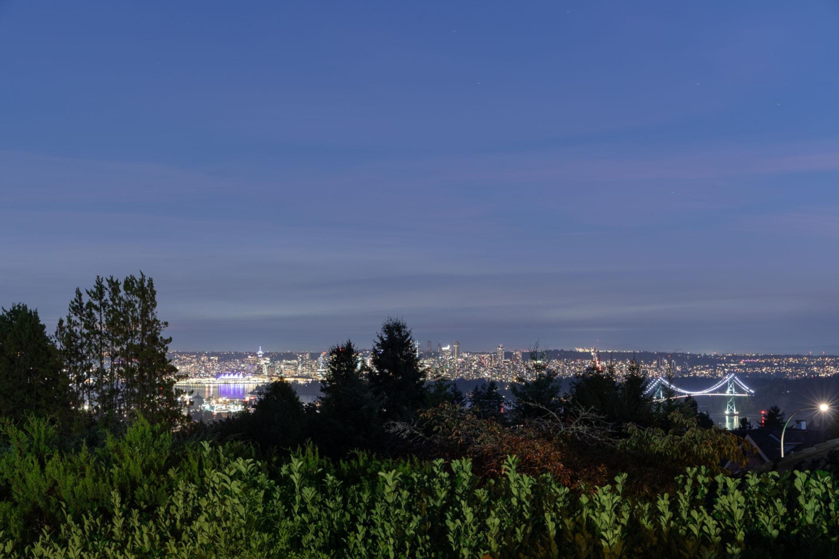 Neighborhood Park Photo Near 715 King Georges Way, West Vancouver, BC