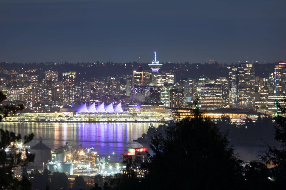 Primary Bedroom Photo of 715 King Georges Way, West Vancouver, BC
