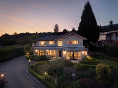 715 King Georges Way, West Vancouver, BC