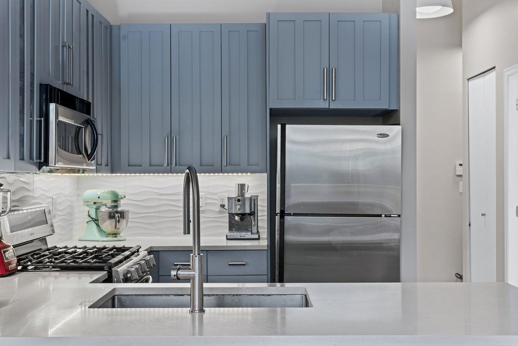 Walk-In Closet Photo of 103 170 W 1st Street, North Vancouver, BC