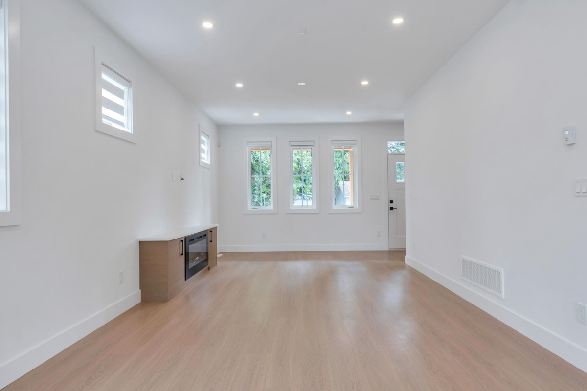 Basement Recreation Room Photo of 2284 Mouldstade Road, Abbotsford, BC