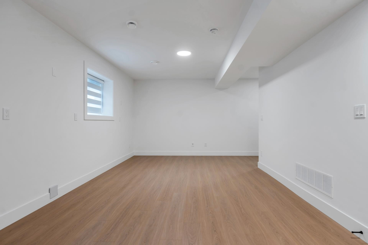 Outdoor Deck Photo of 2284 Mouldstade Road, Abbotsford, BC