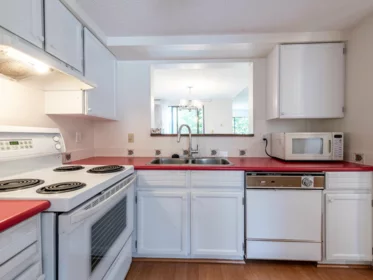 4245 Birchwood Crescent, Burnaby, BC, Burnaby — Townhouse for sale