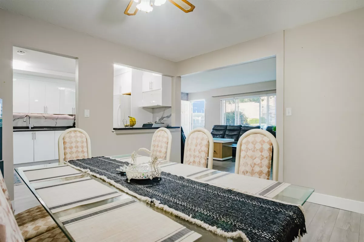 Dining Area Photo of 202 11901 89a Avenue, Delta, BC