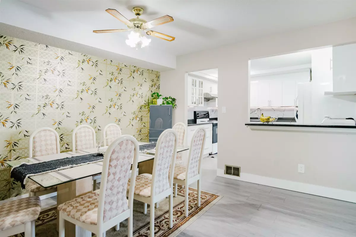 Family Room Photo of 202 11901 89a Avenue, Delta, BC